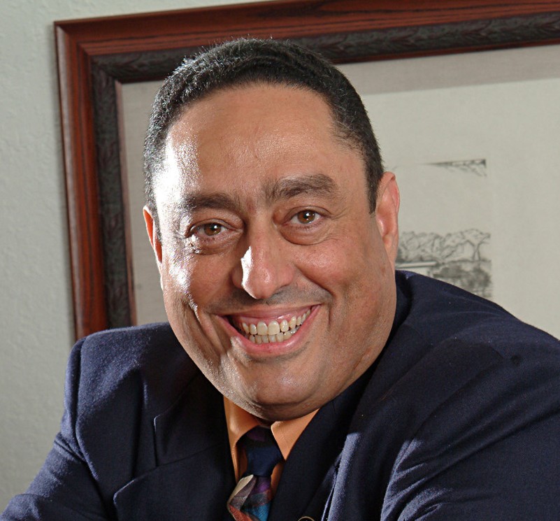 Luis Colon CEO of MGE: Management Experts